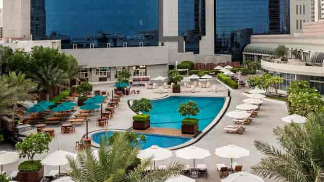 Outdoor meeting space at Le Royal Méridien Abu Dhabi, ideal for events and conferences.