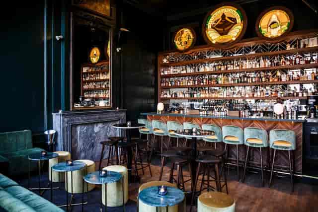 Stylish bar in The Flying Dutchman, ideal for networking events and cocktail receptions.