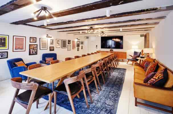 Lounge at The Hoxton, Amsterdam: cozy meeting space for creative events and networking.