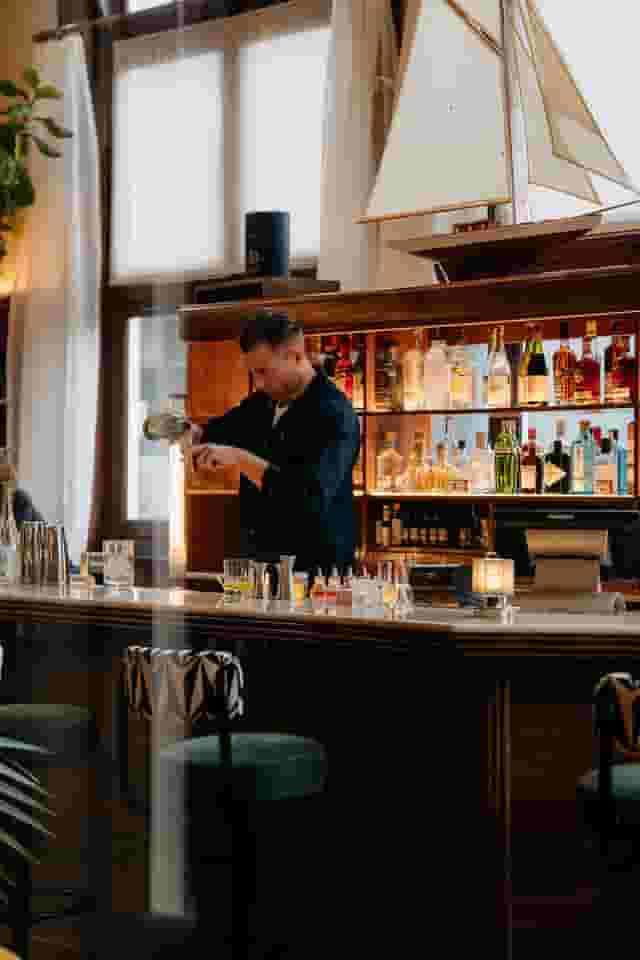 Bar