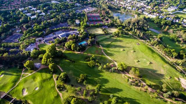 Bowling greens