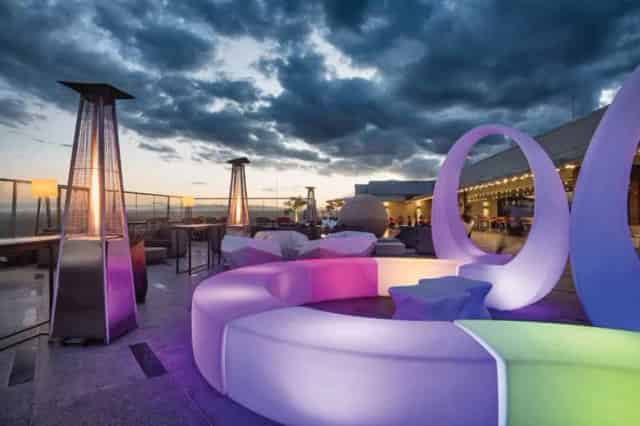 rooftop bar