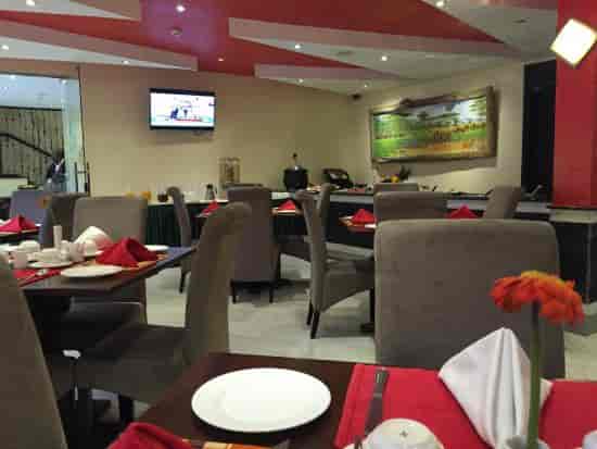 Elegant dining area at The Monarch Hotel, perfect for corporate events and gatherings.