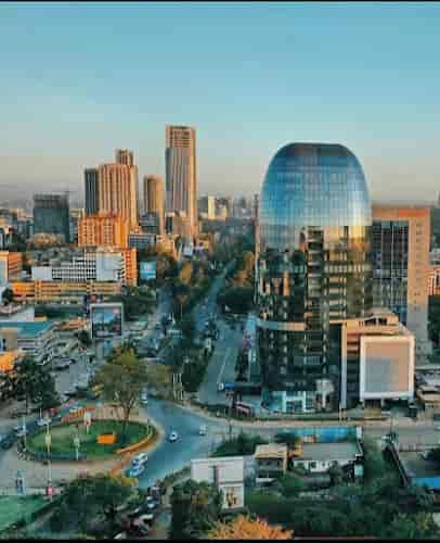 Urban skyline backdrop for corporate gatherings and private parties.