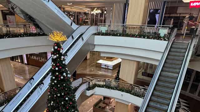 Loads of Living Court