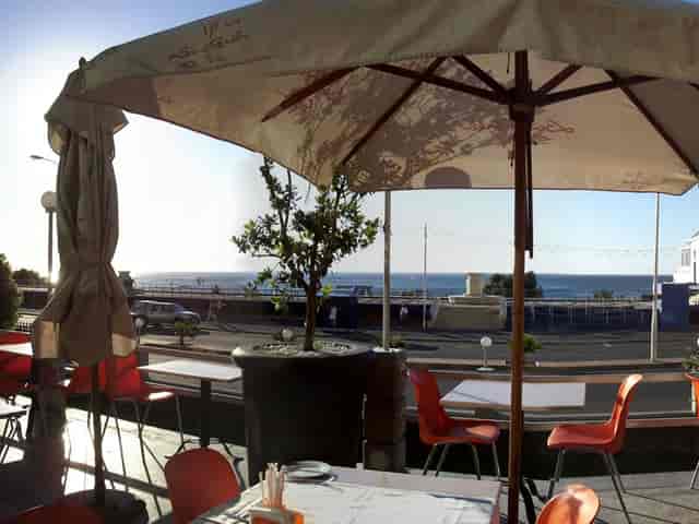 La Perla | Budget Accommodation Deals ...