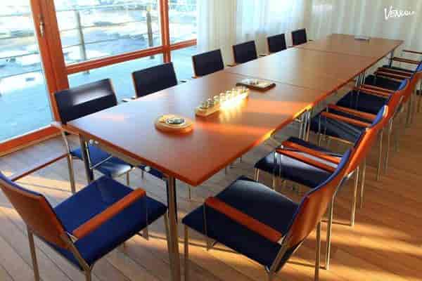 Modern conference room in Ravintola Casa Mare, perfect for business meetings and collaboration.