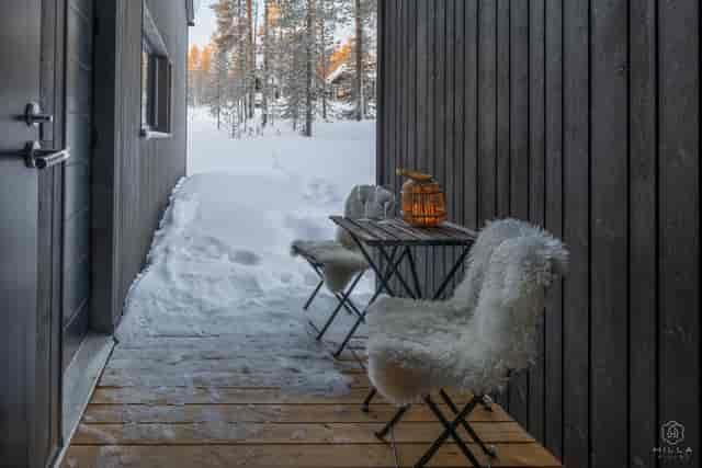 Cozy outdoor terrace at Hilla Villas, perfect for winter retreats and creative gatherings.