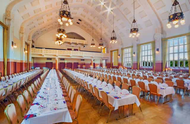 Banquet hall