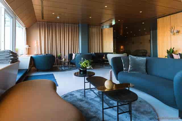 Modern ballroom lounge at Palace Restaurant, perfect for upscale networking events.