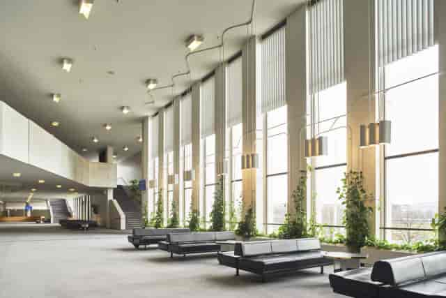 Finlandia Hall’s Main Building: spacious, modern event space for conferences and gatherings.