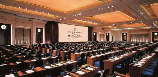 Conference room at Shangri-La Hotel Beijing with elegant decor for corporate events.