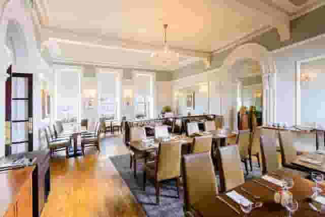 Club Lounge