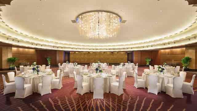 Elegant conference hall in Hilton Beijing Tongzhou, ideal for weddings and corporate events.