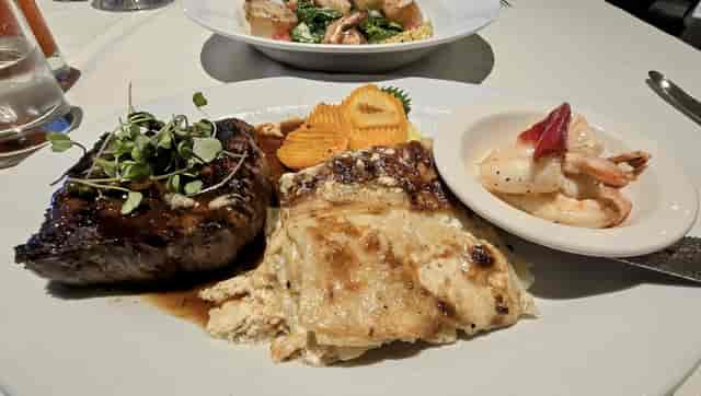 Elegant steak dinner in The Wine Room, Mistral Restaurant for events and meetings.