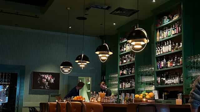 Bar