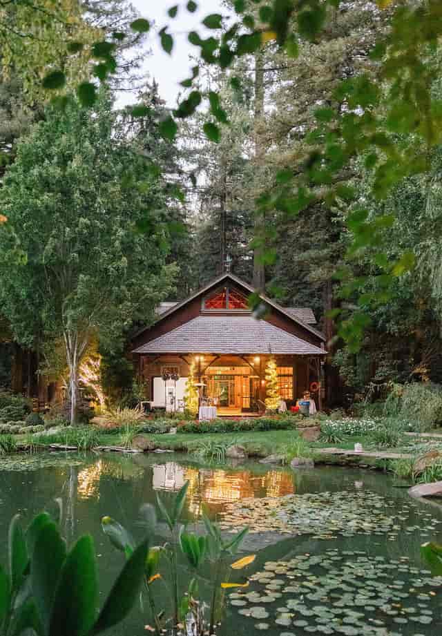 Rustic Pavilion in Redwood Estates, ideal for weddings and corporate retreats.
