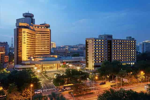 Modern restaurant at Capital Hotel Beijing, ideal for conferences and events.