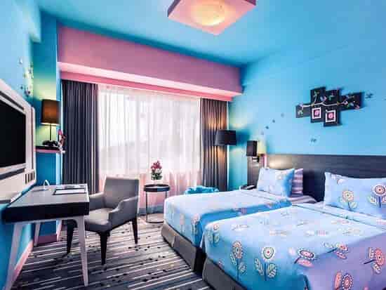 Vibrant conference room at Mercure Serpong Alam Sutera for creative meetings and events.