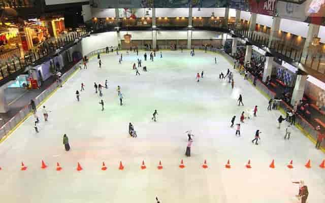 Ice skating rink at Oasis Centre Arena, ideal for corporate events and team-building activities.