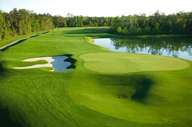 Golf Club of Houston reception room, lush greens, ideal for corporate retreats and networking.