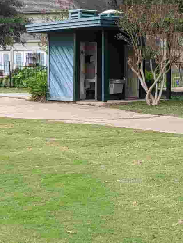 The Bluebonnet Grille Patio