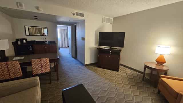 Premier Conference Suite (4)