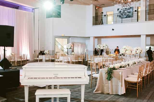 Grand foyer