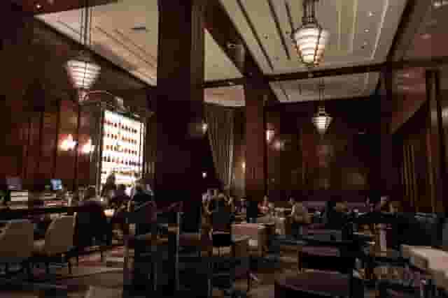 Cocktail bar