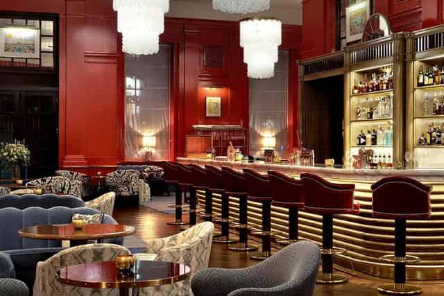 Cocktail bar