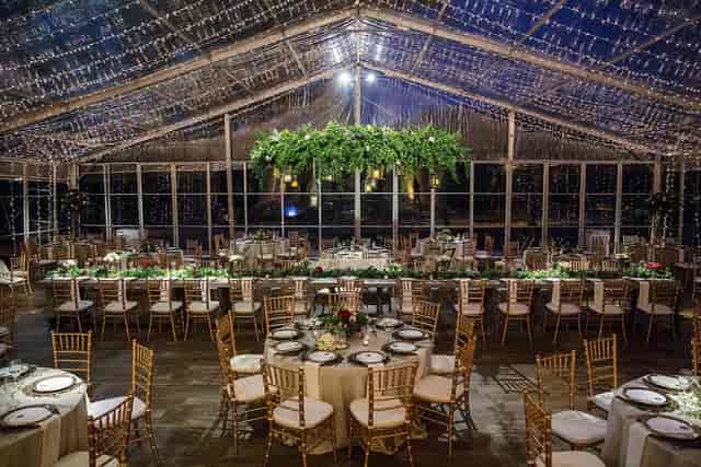 Formal Garden at Arlington Hall with elegant tables, ideal for weddings and upscale events.