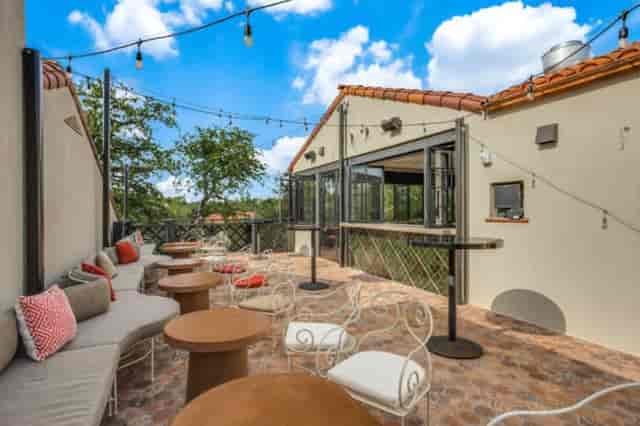 Elegant outdoor bar at Mi Cocina, perfect for networking receptions and intimate celebrations.