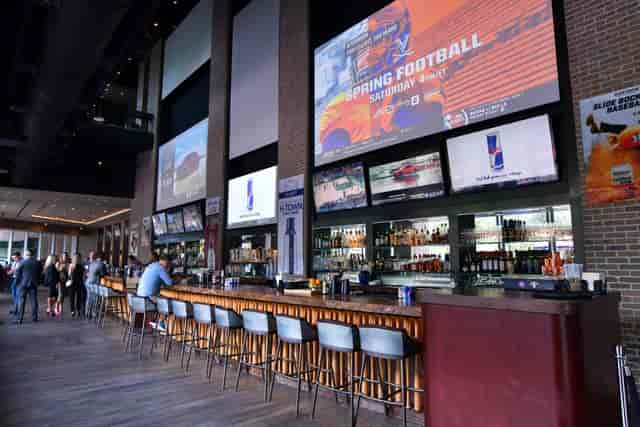 Biggio's Restaurant & Bar at NAAAP Leadership Convention, vibrant venue for networking events.