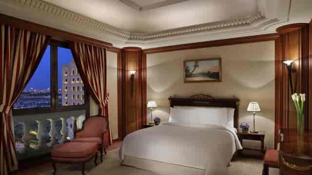 Ritz-Carlton Riyadh meeting room with elegant decor for conferences and events.