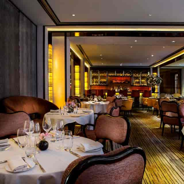 Elegant restaurant in The Mark Hotel, perfect for corporate events and private gatherings.