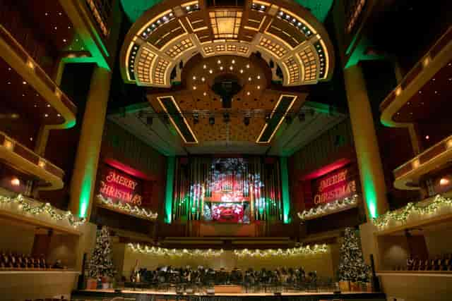 The Dallas Symphony Orchestra Makes The ...