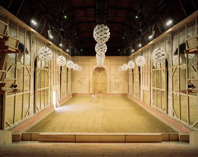 MANÈGE