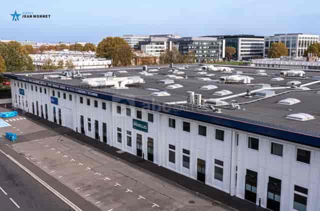 Salle Bruxelles venue with modern facade, ideal for conferences and trade shows.