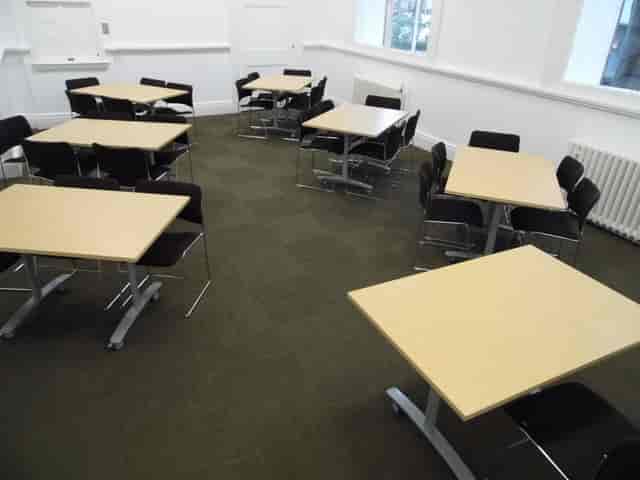 G1 Meeting Room at Friends' Meeting House, flexible space for workshops and collaboration.
