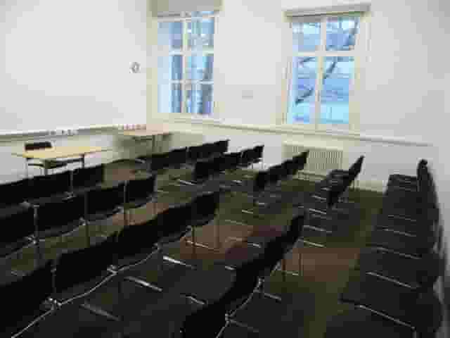 F12 Meeting Room