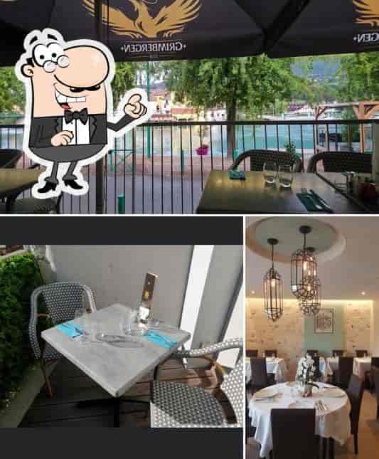 Stylish Le Rive Droite bar with elegant decor for upscale networking events.