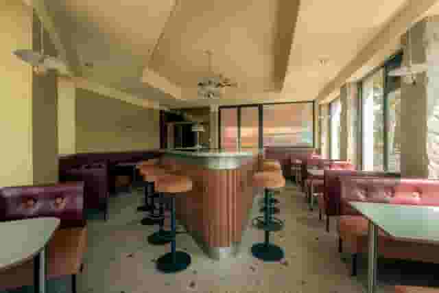Dining room 3