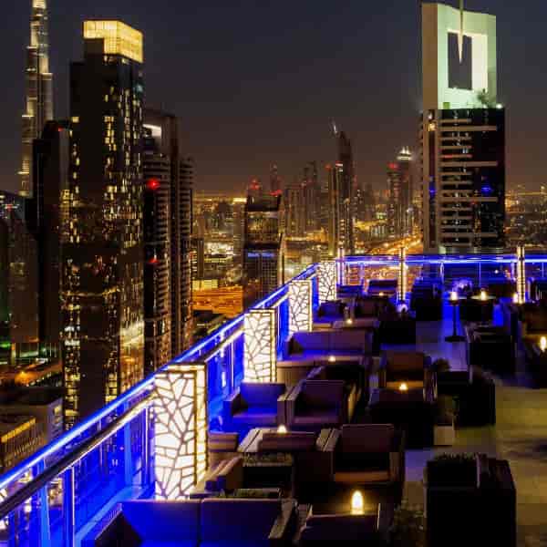 Level 43 Sky Lounge - Meet The Cities