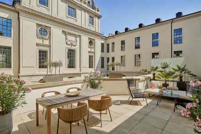 Elegant outdoor space at InterContinental Lyon, perfect for corporate events and social gatherings.