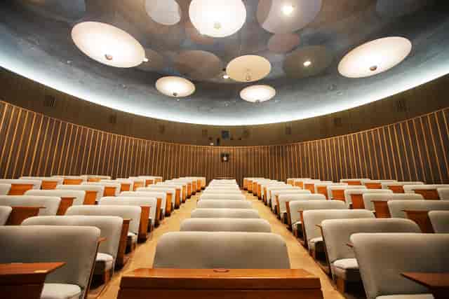 Dorothy Hill Room in Shine Dome: modern conference space with plush seating. Ideal for events.