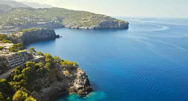 Jumeirah Tramuntana Terrace, Mallorca: stunning coastal venue for events and retreats.