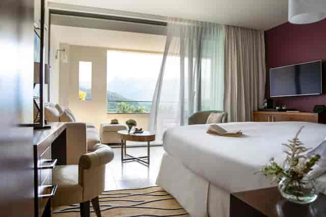 Fornalutx Meeting Room, Jumeirah Mallorca - serene hotel space for meetings and retreats.