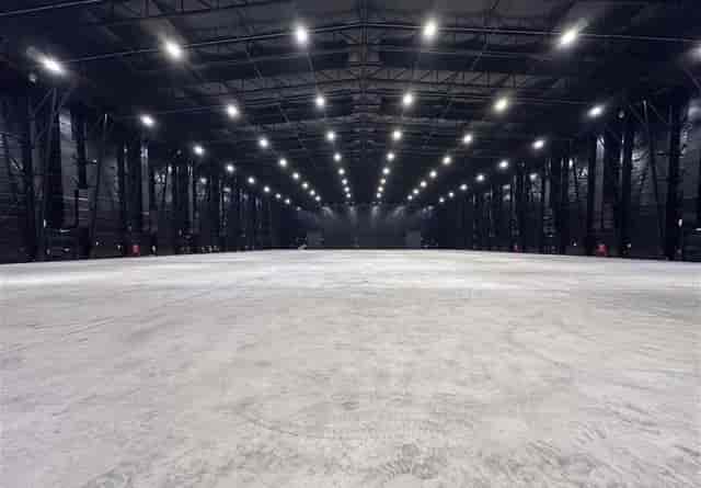 Spacious lobby in The Arena Riyadh, ideal for trade shows and concerts.