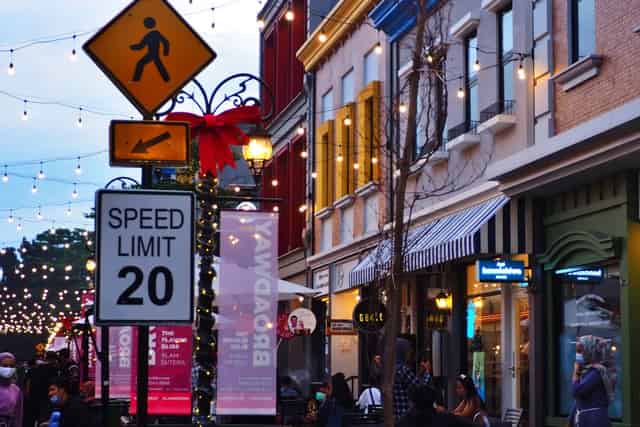 Area Broadway Alley