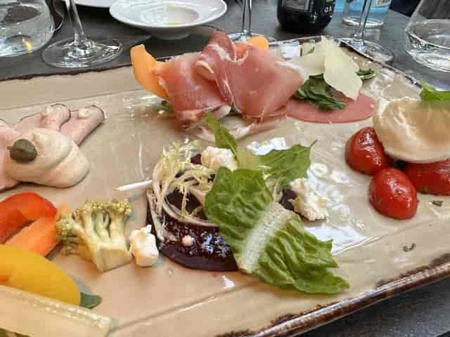 Charcuterie platter at Gallo Nero restaurant, ideal for events and meetings.
